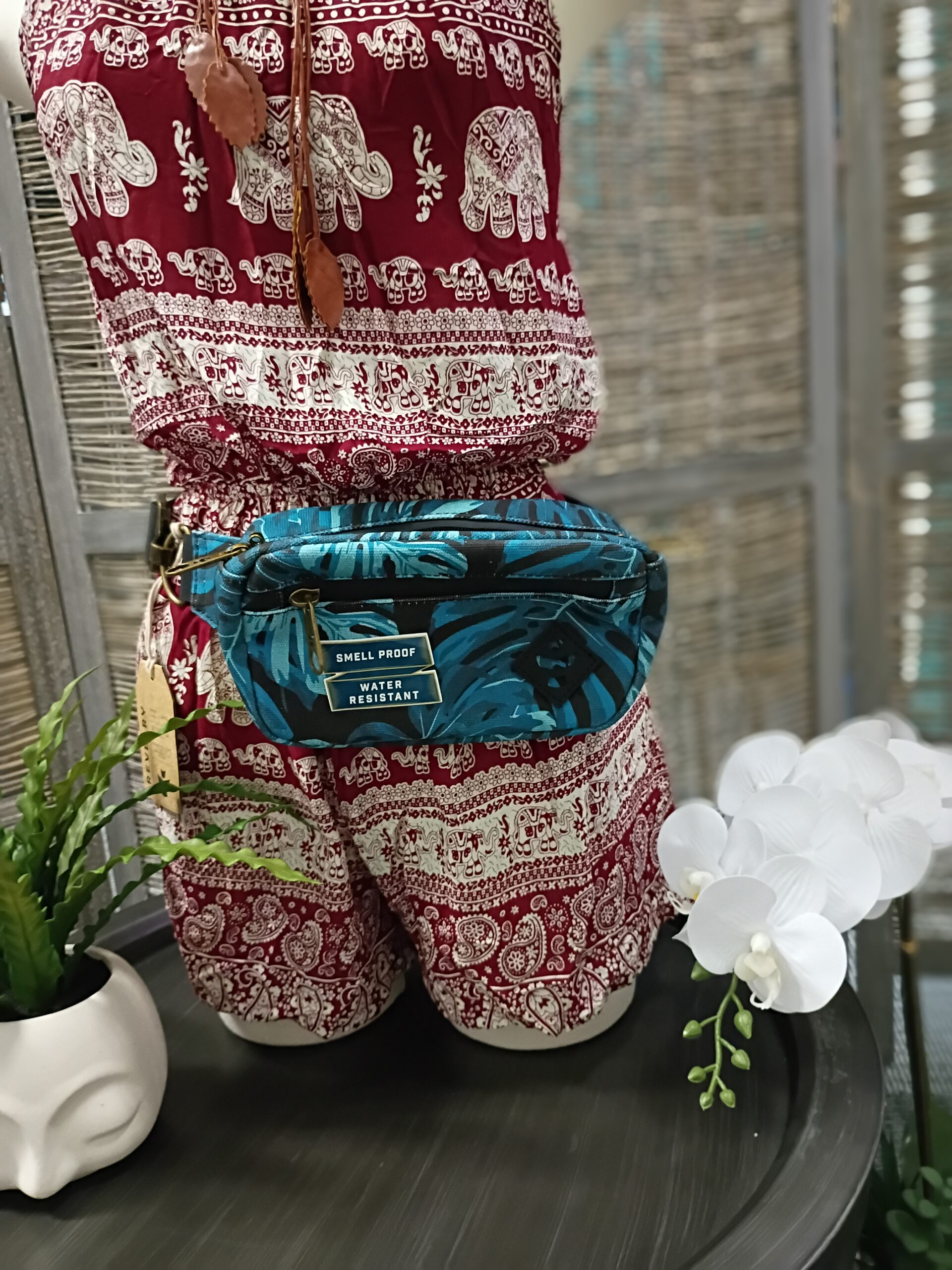 Revelry Supply - The Companion - Smell Proof Crossbody Bags - Image 4